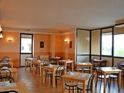 Arcadia 3*
